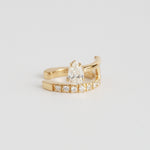 Float | Pearshape Diamond Cuff
