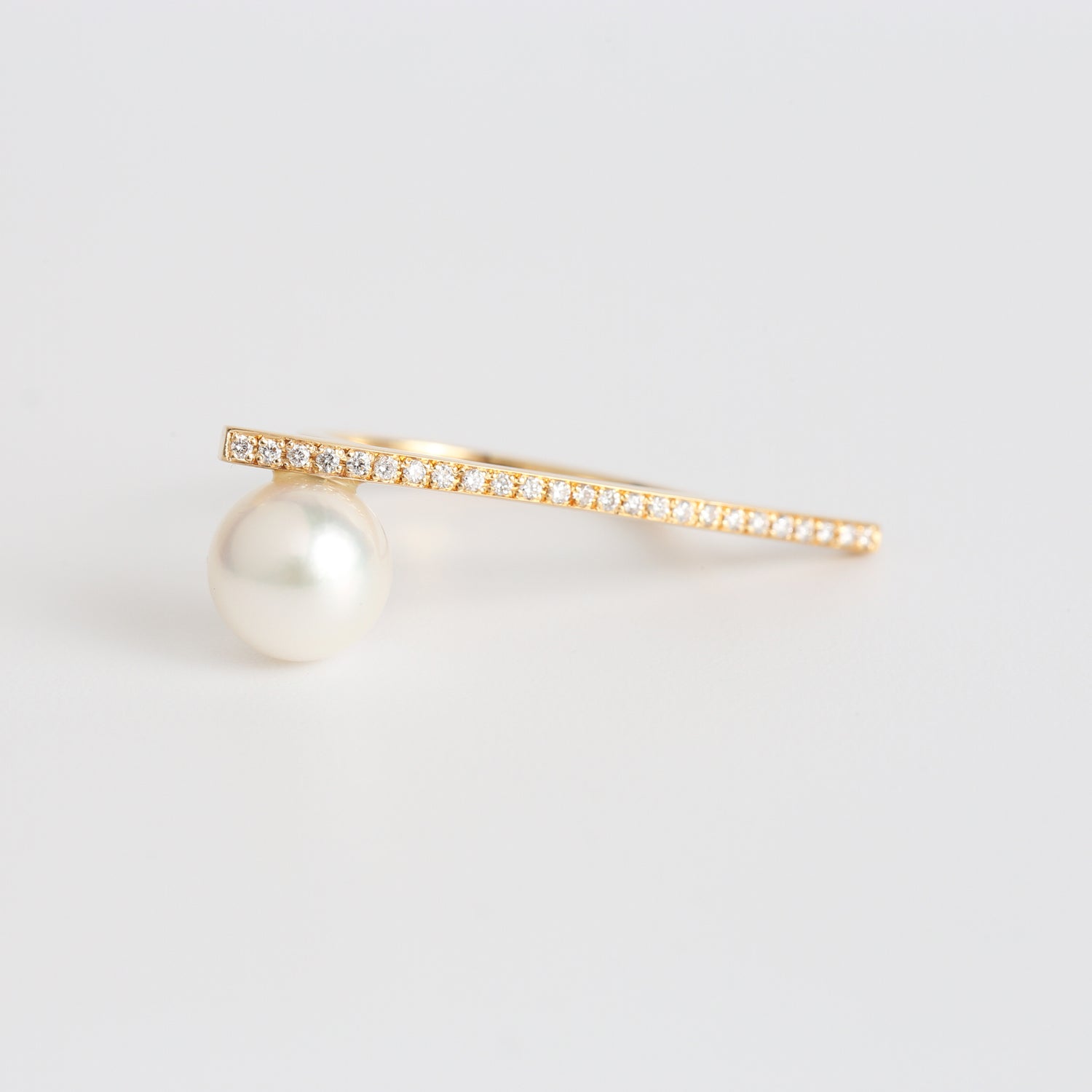 Orderly Line | Akoya Pearl Ring