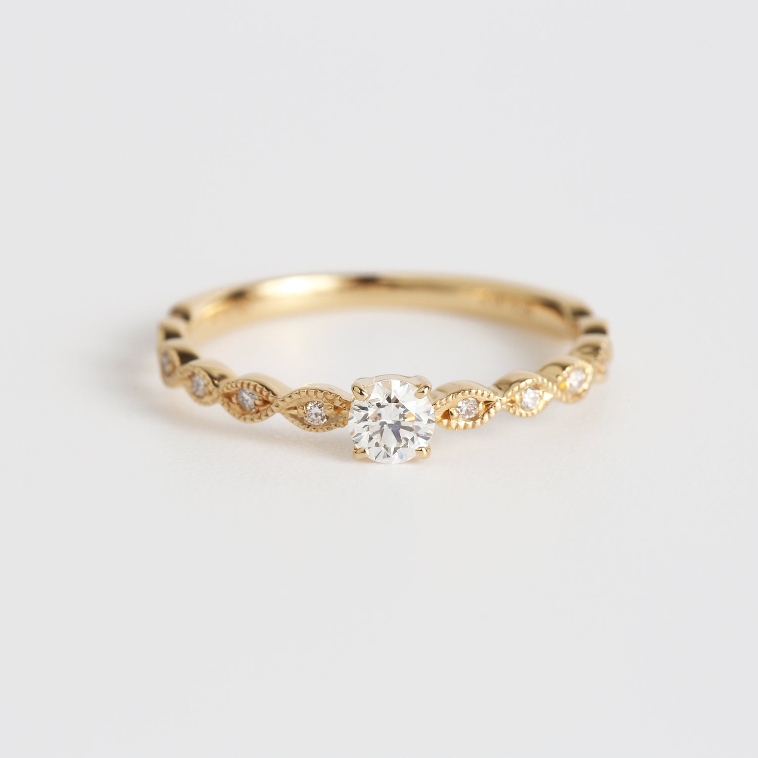 Leaf | Diamond Ring